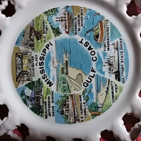 Vintage Mississippi Souvenir Plate - Picture 2 of 4